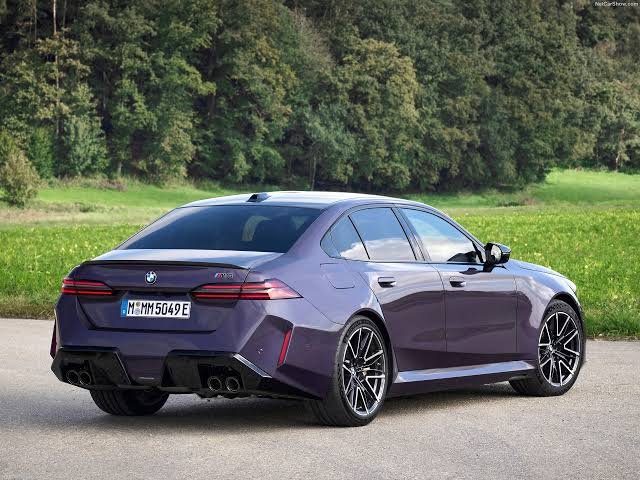 BMW M5 CS